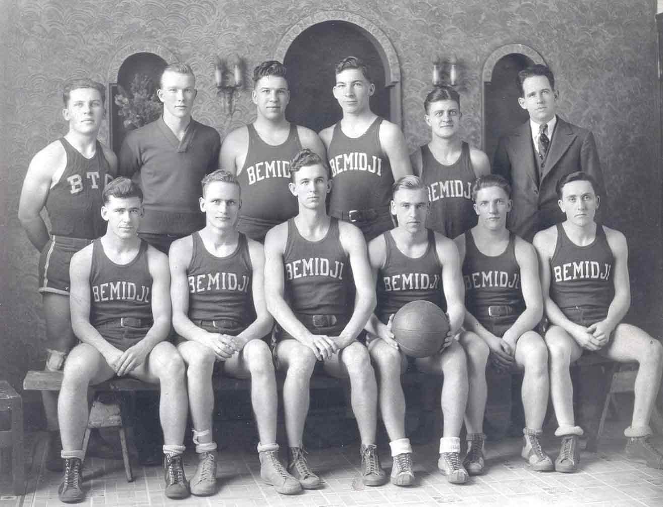 1920s basketball uniforms