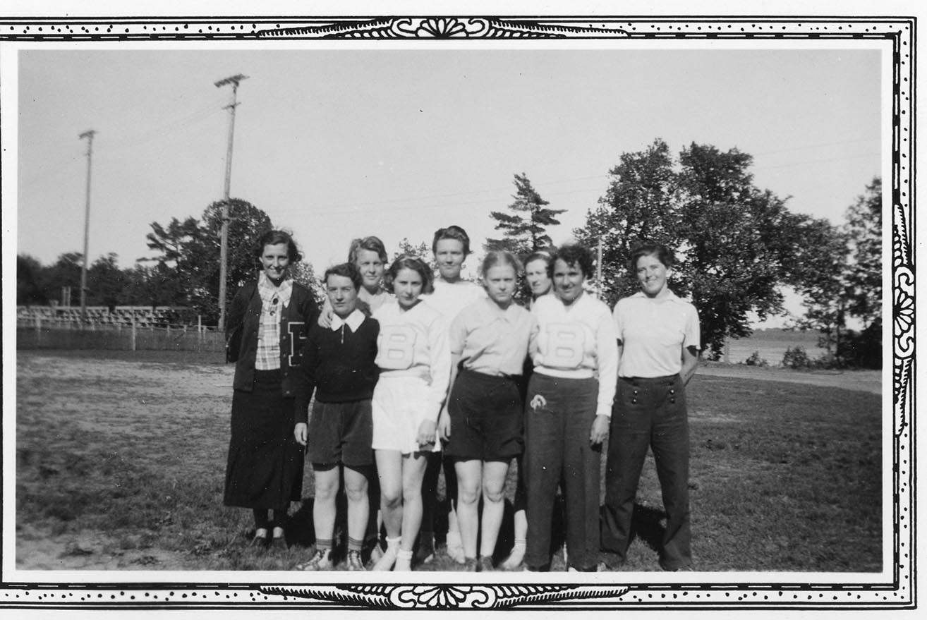 Women's Softball, 1935