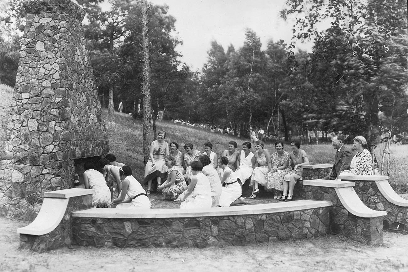 Dedication of College Fire Place, 1932