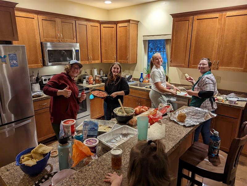 Honors Program Students Making Lasagna