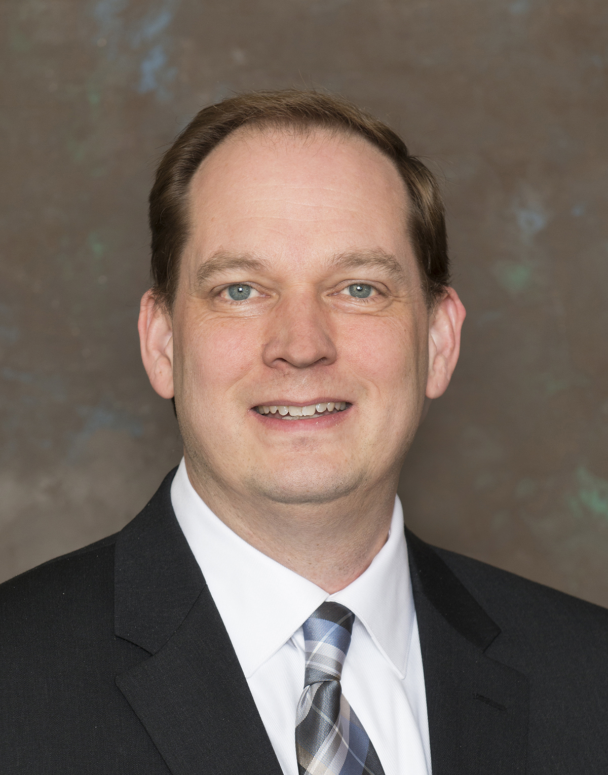 Headshot of Dr. Quandt