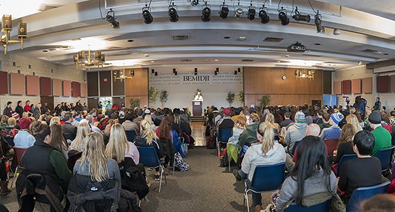President Hanson Challenges Students at Summit on Alcohol Use and Safety