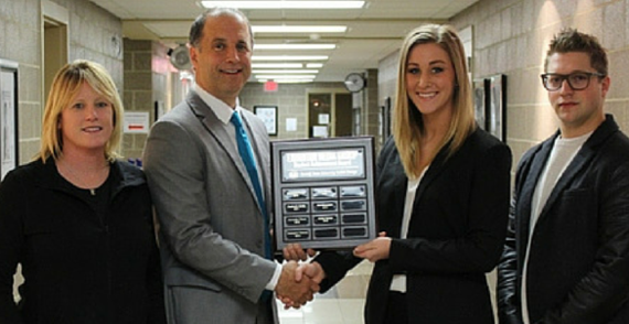 Kiecker Wins EXHIBITOR Student Achievement Award