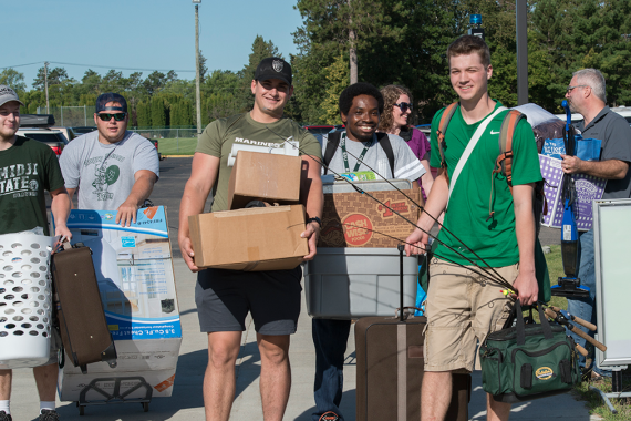 BSU welcomes 800 new freshmen with Orientation and Welcome Week activities