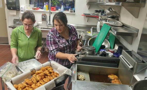 Bemidji Pioneer: ‘Wiissinidaa’ (Let’s eat!): A feast for the homeless held at BSU