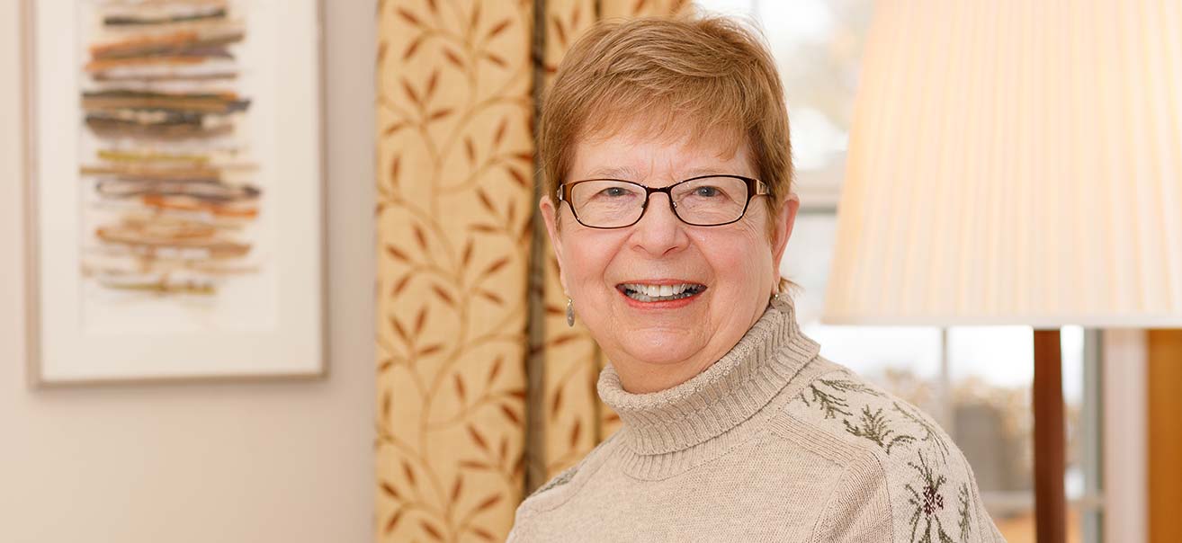 Lynne Holt '80 at home in St. Paul on Dec. 16.