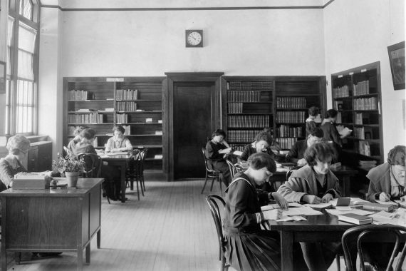 Library in what is now Deputy Hall, 1920s.