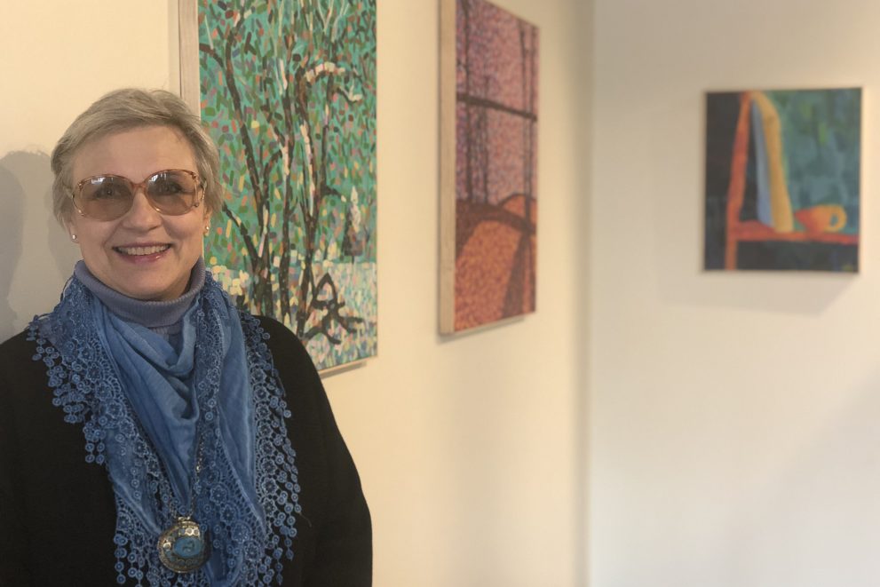 Natalia Himmirska with the student artwork.