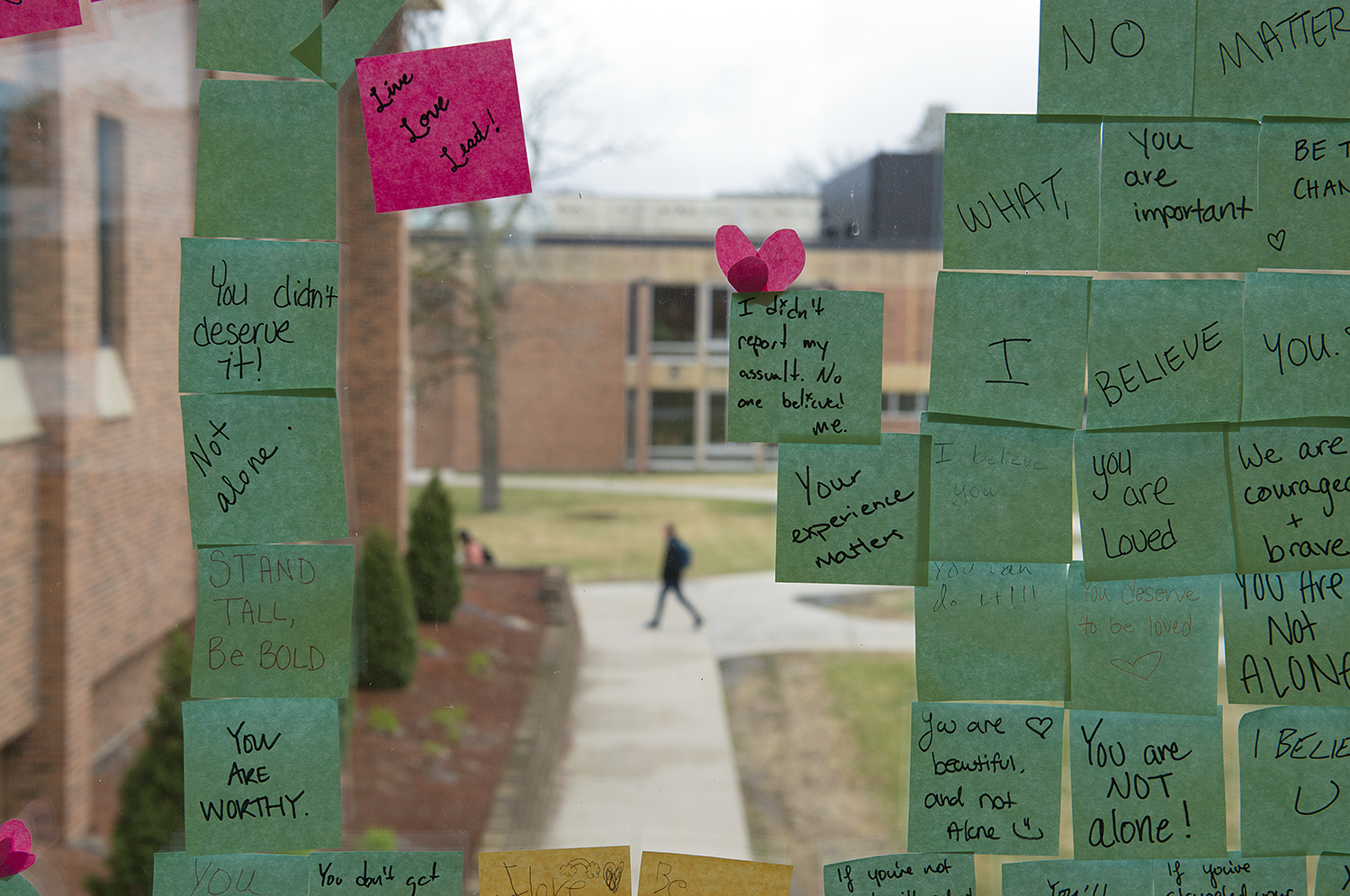 Verrassend Post-It Project” Brings Hope and Encouragement to Survivors of YQ-91