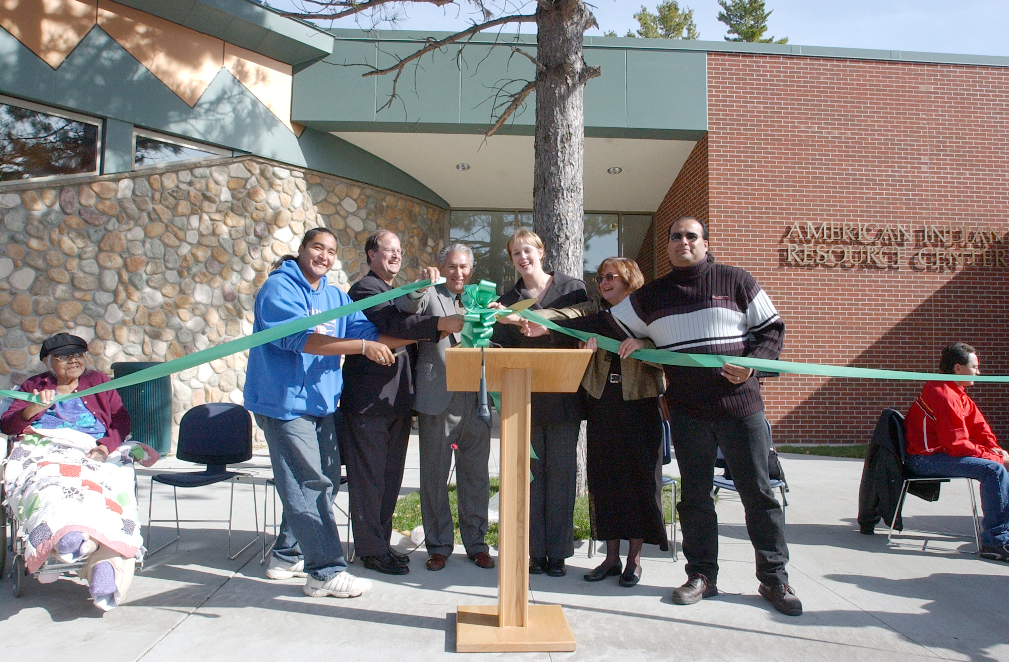 President Quistgaard and others dedicate the American Indian Resource Center in 2003.