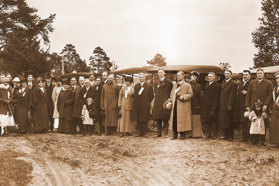 Bemidji citizens gather in 1915 on the donated ground where Bemidji Normal School will be constructed.
