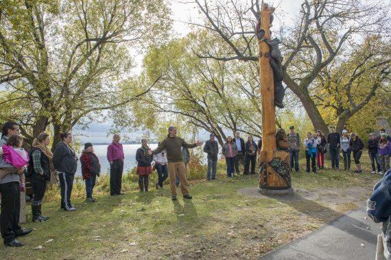 Sculptor Curtis Ingvoldstad at the unveiling of BSU&rsquo;s shoreline wildlife sculpture in 2014.