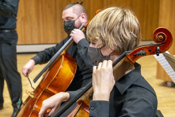 Students performing in Bemidji Chamber Orchestra.