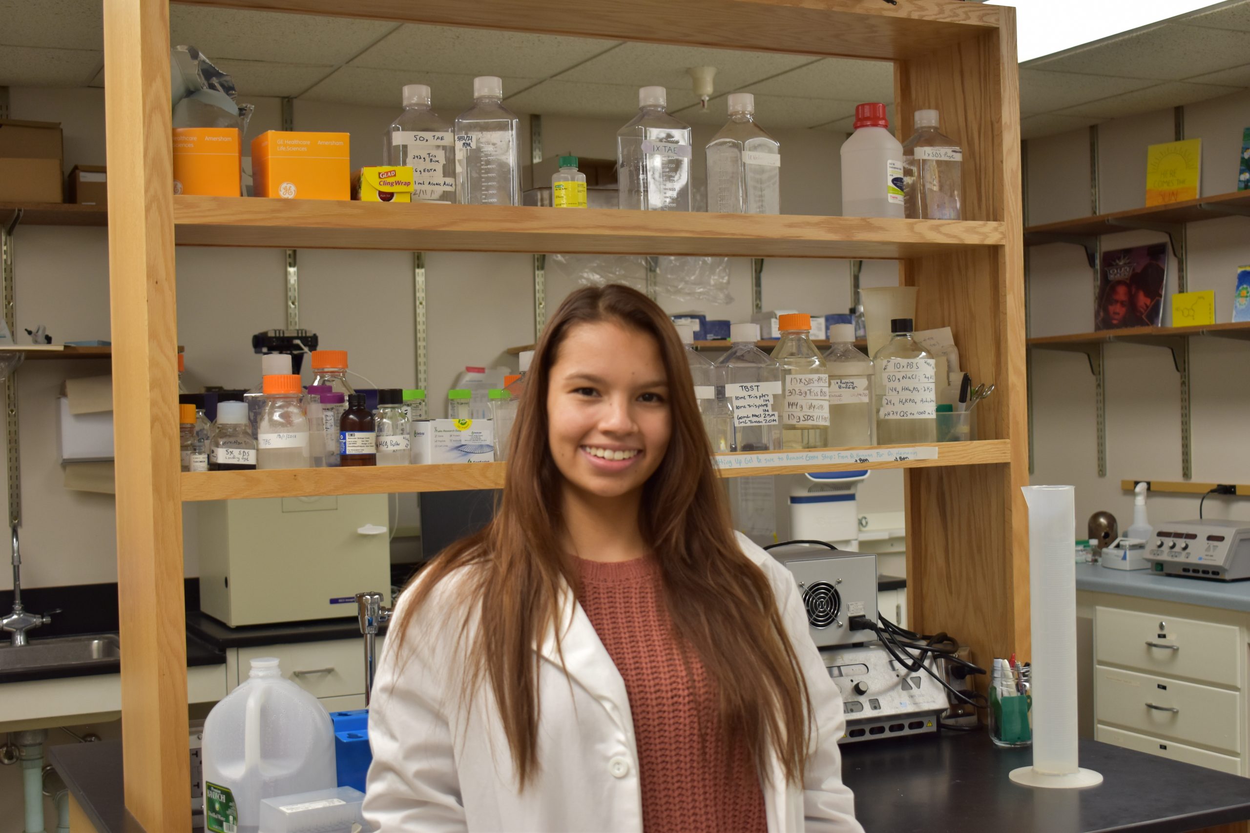 Simone Intriago, biology senior 