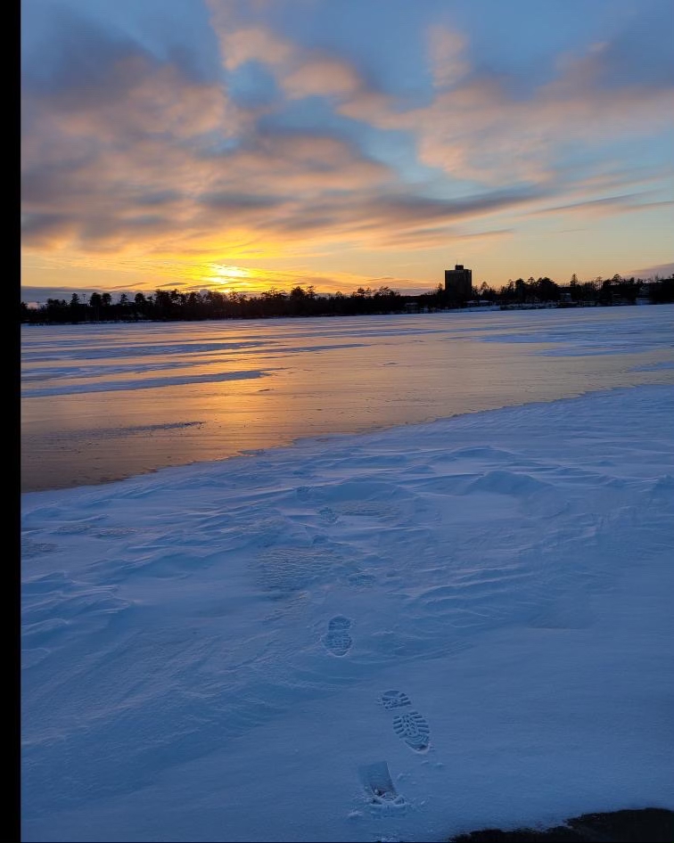 A photo of ice on Lake Bemidji
