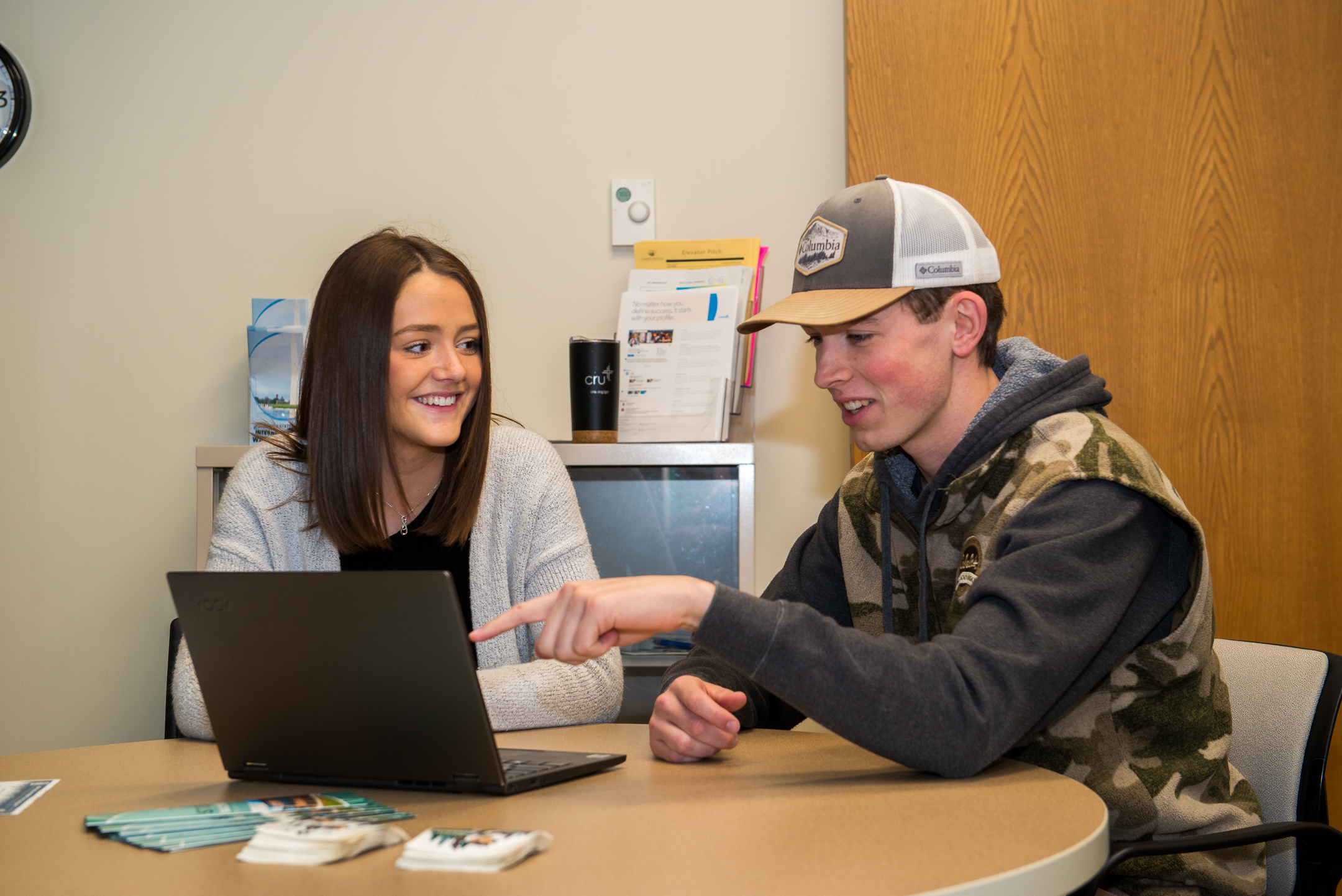 Maddie Beaver critiques a classmate's resume